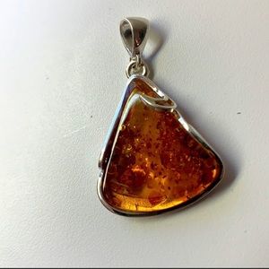 Amber pendant for women clearance now